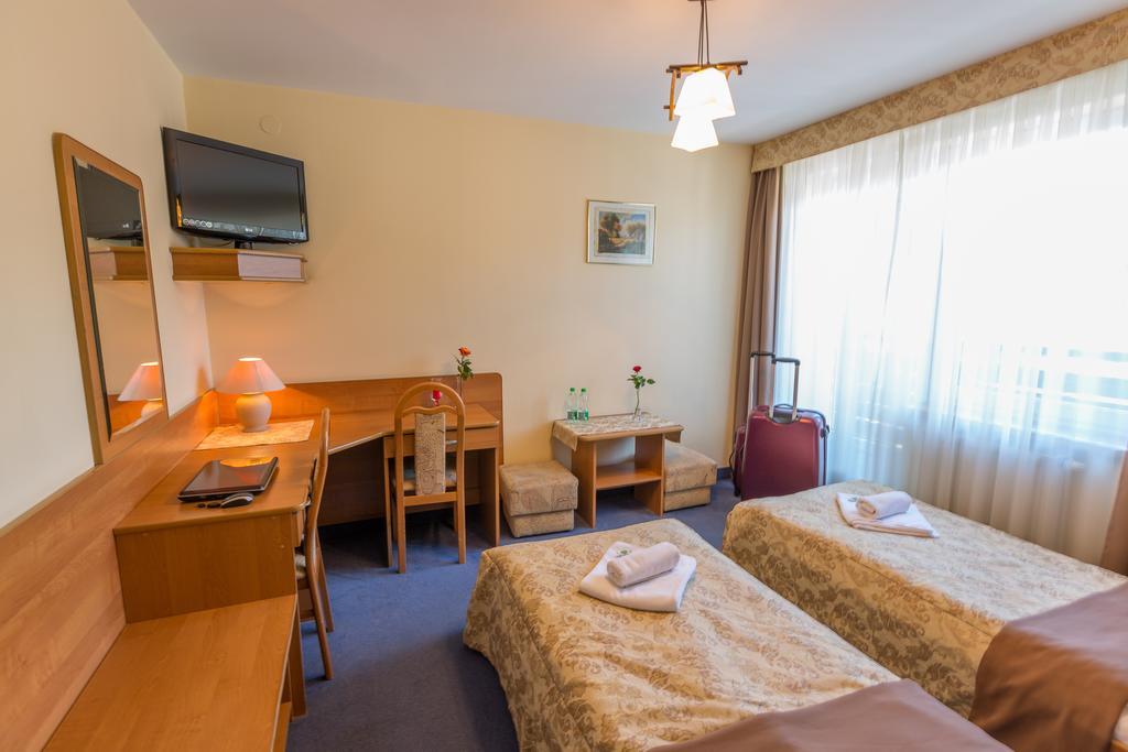 Fian - Noclegi I Konferencje W Centrum Zakopane Buitenkant foto