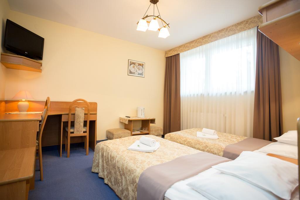 Fian - Noclegi I Konferencje W Centrum Zakopane Buitenkant foto