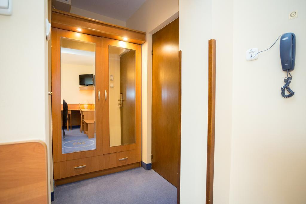 Fian - Noclegi I Konferencje W Centrum Zakopane Buitenkant foto